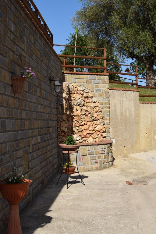 Al Boschetto Apartment Scario Bagian luar foto