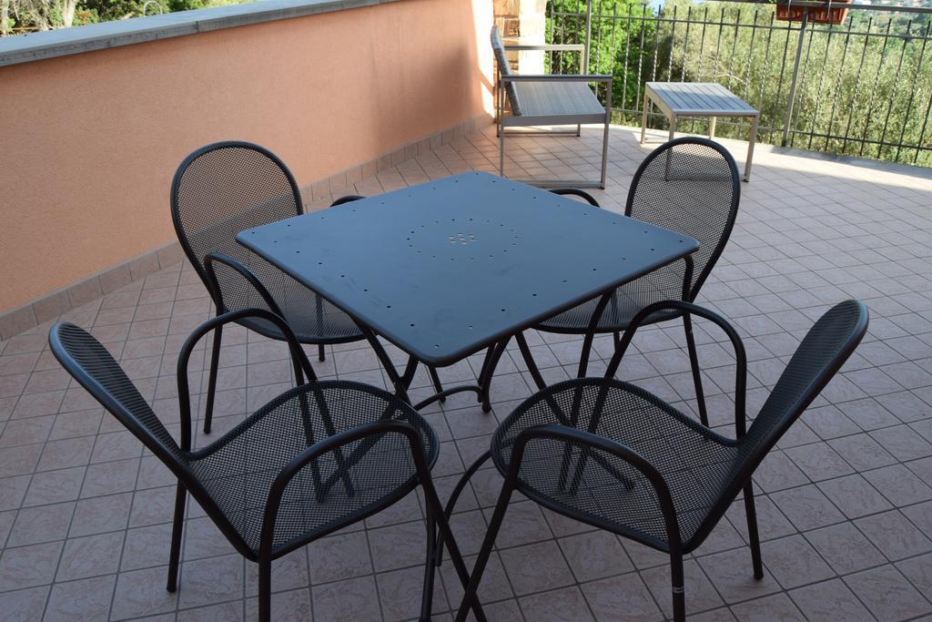 Al Boschetto Apartment Scario Bagian luar foto